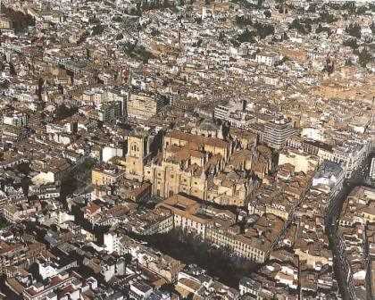 La catedral de Granada y su entorno urbano./ Avance del PGOU de Granada en 1994