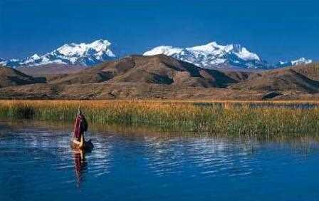 Lago Titicaca y Cordillera Real.
