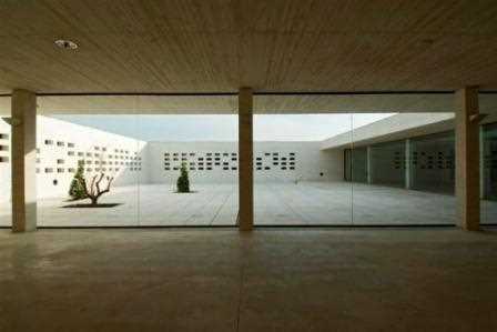 Museo Institucional de Madinat al-Zahra en Córdoba. Vista del patio interior.