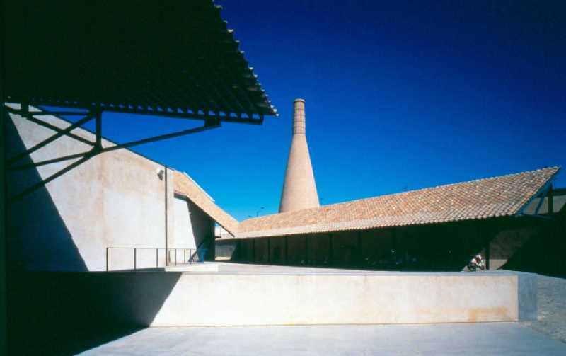 Instituto Andaluz del Patrimonio Historico en la Cartuja de Sevilla. FUENTE: vazquezconsuegra.com