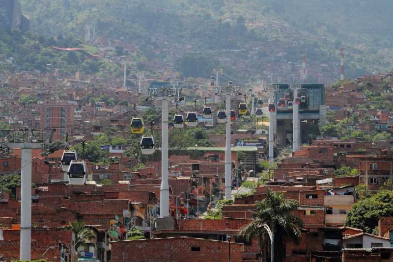 Metrocable de Medellín, primer cable aéreo para el transporte masivo de pasajeros.Fuente: Laciudadviva.org