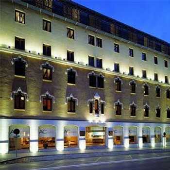 Hotel Santa Paula. Fuente: placesonline.es