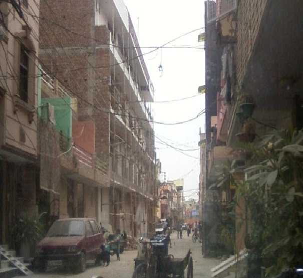 Suburbio de Nueva Delhi. Fuente: panoramio.com