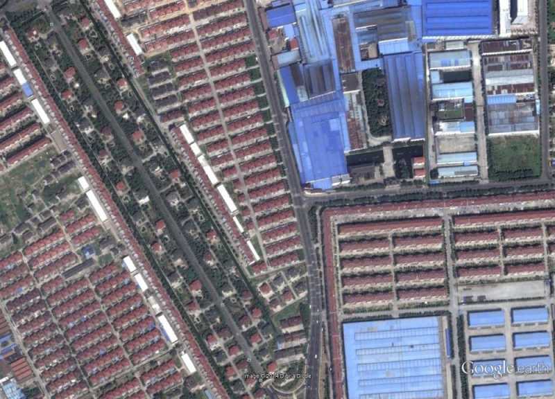 Mezcla de tramas residenciales e industriales. Fuente: Google Earth