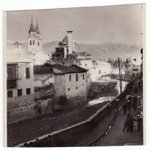 Acera del Darro a principios de 1936. Torres Molina/Archivo de IDEAL